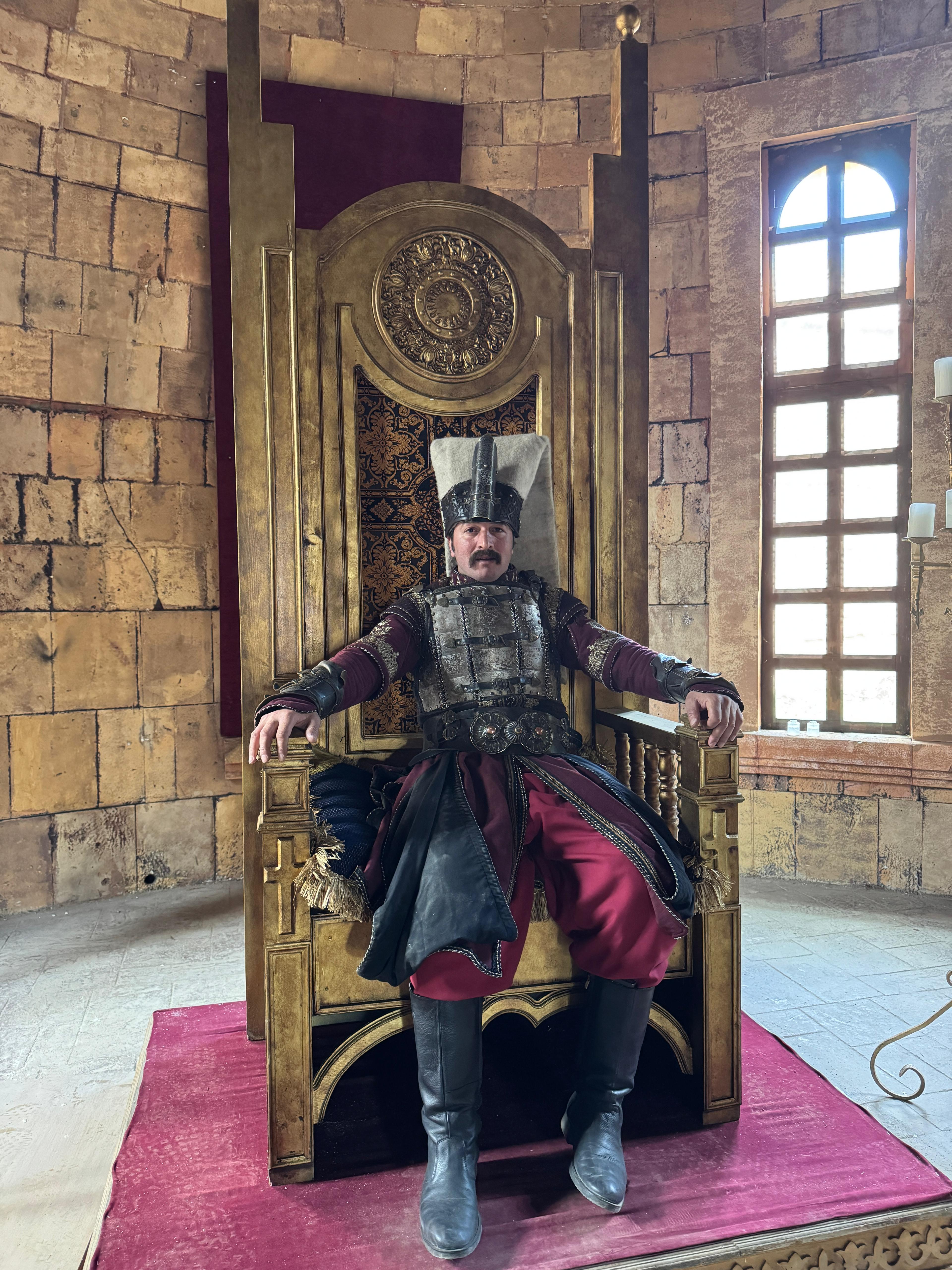 Tiyatro Sahnesi